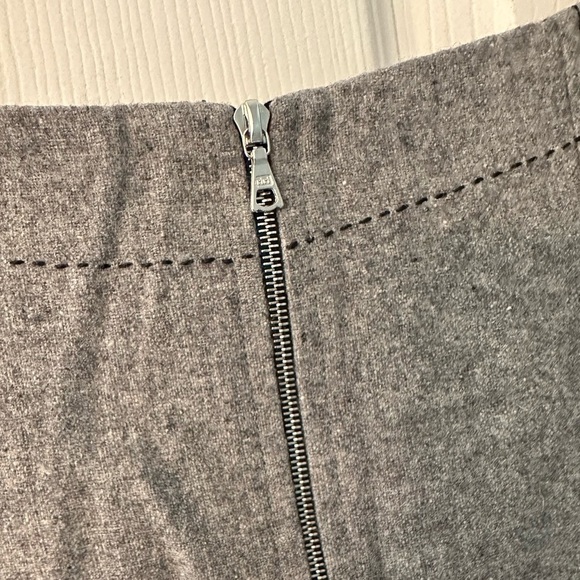 PHOEBE COUTURE Size 4 XS S Gray Wool Blend Shift Dress Flowers - Picture 5 of 13